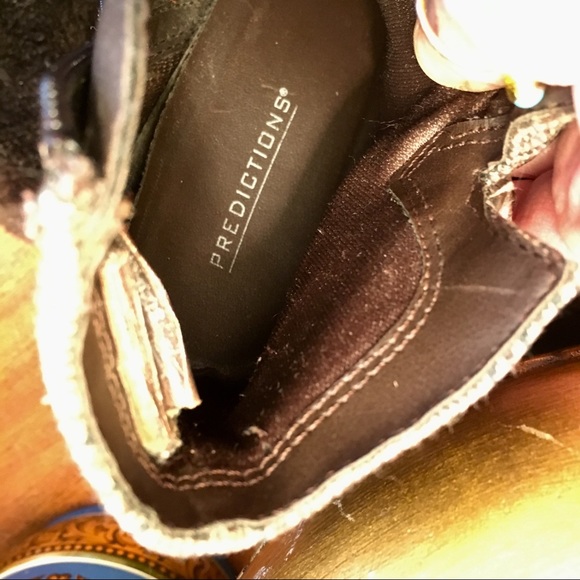 Predictions Brown Plaid w/ Bow Heel Ankle Bootie - Picture 7 of 8